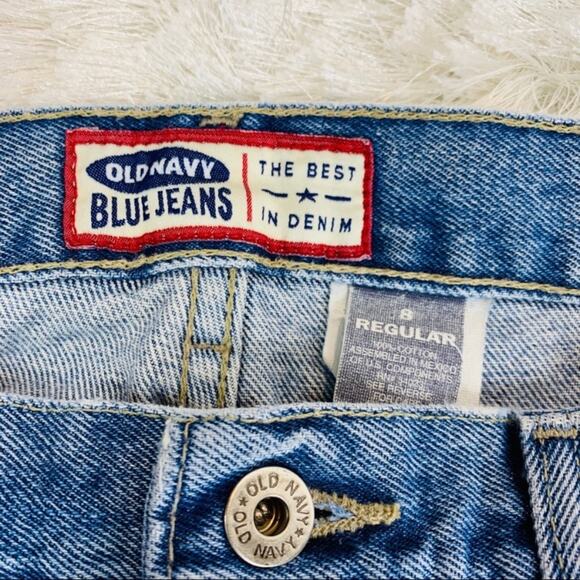 Old Navy Light Wash Straight Leg Jeans 8 Regular - Picture 4 of 8